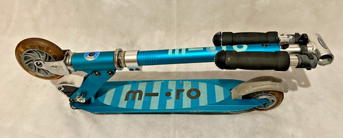 Micro scooter with side stand