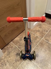 MINI MICRO DELUXE SCOOTER BLUE