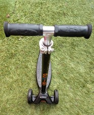 Maxi Micro Scooter Black Age
