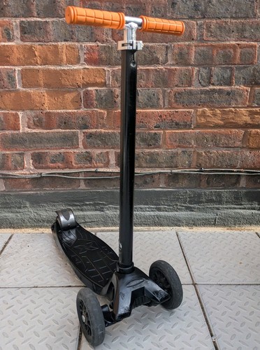 Black maxi micro - maxi, scooter