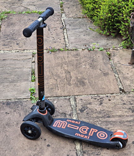 Micro maxi cro wheel - maxi, m-cro